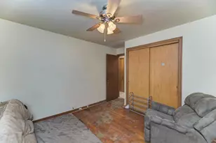 2243 E 92nd Pl, Chicago, IL 60617 - Photo 10