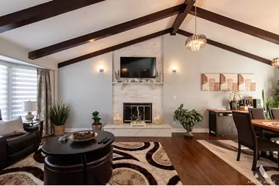 9401 S 83rd Avenue, Hickory Hills, IL 60457 - Photo 6