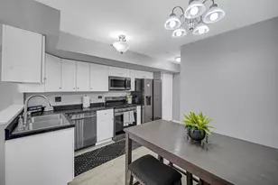 15521 Whitehall Ln, Orland Park, IL 60462 - Photo 10