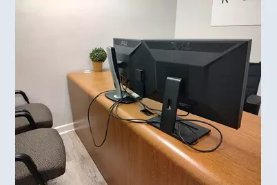 36 N Broadway Avenue, Aurora, IL 60505 - Photo 10