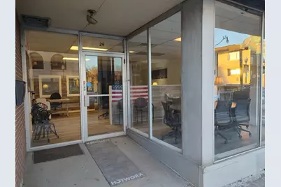 36 N Broadway Avenue, Aurora, IL 60505 - Photo 2