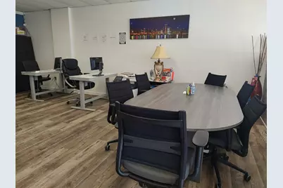 36 N Broadway Avenue, Aurora, IL 60505 - Photo 6