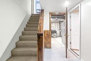 6709 N Kolmar Ave, Lincolnwood, IL 60712 - Photo 12