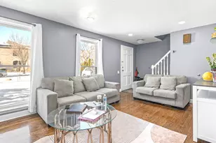 6709 N Kolmar Ave, Lincolnwood, IL 60712 - Photo 4