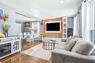 6709 N Kolmar Ave, Lincolnwood, IL 60712 - Photo 6