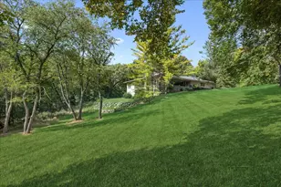 25146 N West Tower Dr, Tower Lakes, IL 60010 - Photo 28