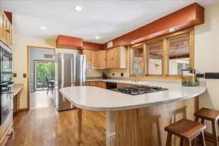 25146 N West Tower Dr, Tower Lakes, IL 60010 - Photo 14