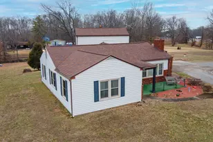 11328 Cedar Grove Rd, Marion, IL 62959 - Photo 10