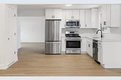 6135 Birmingham Street, Chicago Ridge, IL 60415 - Photo 8