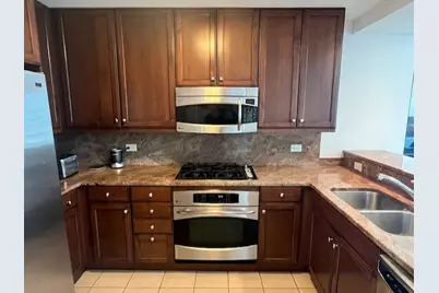 600 N Lake Shore Drive #914, Chicago, IL 60611 - Photo 8