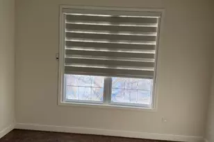 10235 Mulberry Ln, Bridgeview, IL 60455 - Photo 6