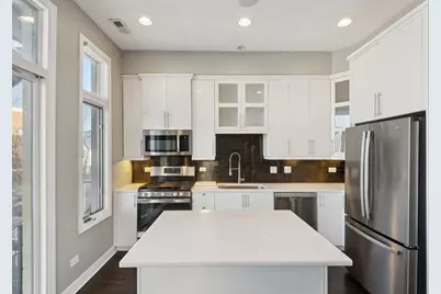 937 N Willard Court #2, Chicago, IL 60642 - Photo 4