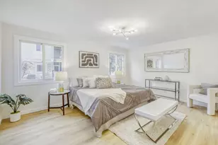 7285 Willow Way Ln, Willowbrook, IL 60527 - Photo 10