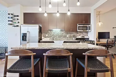 437 W Division Street #806, Chicago, IL 60610 - Photo 2