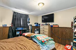 399 Tee Ln, Carpentersville, IL 60110 - Photo 18