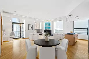 910 S Michigan Ave, Chicago, IL 60605 - Photo 2