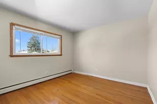 2220 S Chestnut St, Des Plaines, IL 60018 - Photo 12