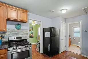 260 Beckwith St, Aurora, IL 60505 - Photo 6