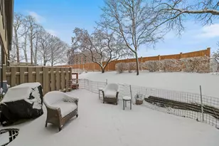 302 Linden Ln, Wheeling, IL 60090 - Photo 28