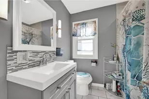 9427 S Utica Ave, Evergreen Park, IL 60805 - Photo 6