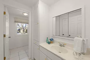 1231 Tyburn Dr, Schaumburg, IL 60194 - Photo 12