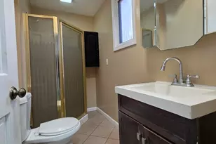 112 W 2nd St, Belvidere, IL 61008 - Photo 4