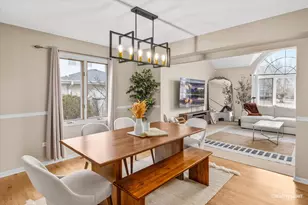 8146 Hampton Dr, Woodridge, IL 60517 - Photo 8