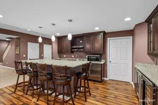 8146 Hampton Dr, Woodridge, IL 60517 - Photo 30