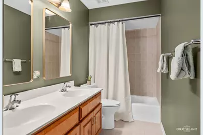 8146 Hampton Drive, Woodridge, IL 60517 - Photo 18