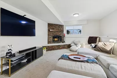 27W585 Galusha Avenue, Warrenville, IL 60555 - Photo 16