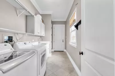 749 E Sunnyside Avenue, Libertyville, IL 60048 - Photo 24