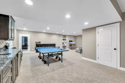 749 E Sunnyside Avenue, Libertyville, IL 60048 - Photo 40