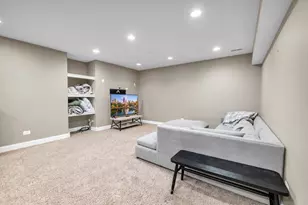 749 E Sunnyside Ave, Libertyville, IL 60048 - Photo 42