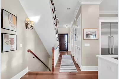 749 E Sunnyside Avenue, Libertyville, IL 60048 - Photo 10