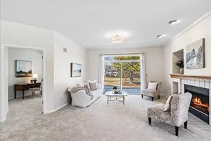 2334 Meadowcroft Ln, Grayslake, IL 60030 - Photo 8