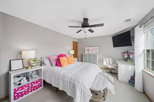 3912 Pathfinder Ln, Joliet, IL 60435 - Photo 12