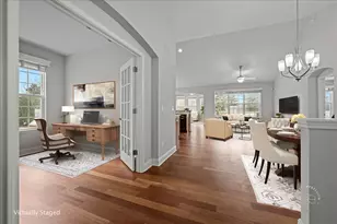 2843 Hillcrest Cir, Naperville, IL 60564 - Photo 8