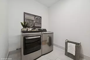 363 E Wacker Dr, Chicago, IL 60601 - Photo 26