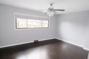 17125 Cregier Ave, South Holland, IL 60473 - Photo 12