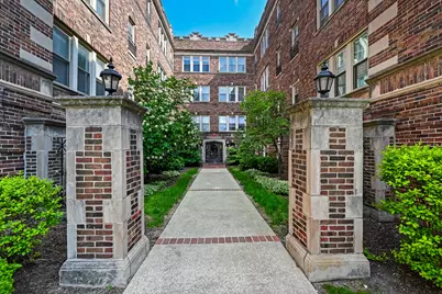 75 E Harris Avenue #3C, La Grange, IL 60525 - Photo 2