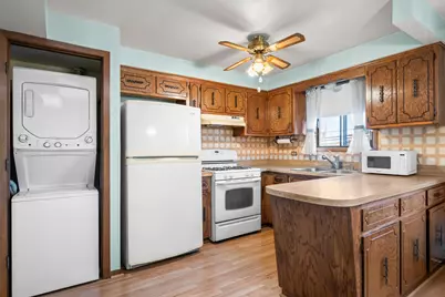 5819 W Higgins Avenue #2D, Chicago, IL 60630 - Photo 2