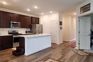 242 Sussex Ln, North Aurora, IL 60542 - Photo 24