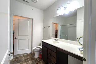 242 Sussex Ln, North Aurora, IL 60542 - Photo 16