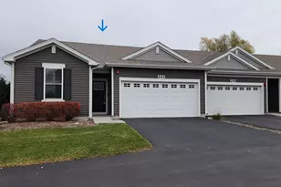 242 Sussex Ln, North Aurora, IL 60542 - Photo 2