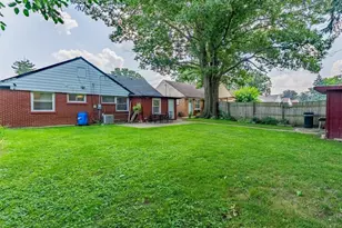 920 Suffolk Ave, Westchester, IL 60154 - Photo 22