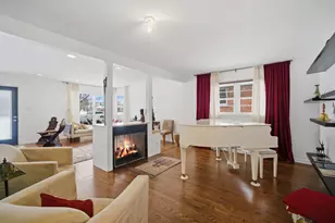 1041 Cedar Ln, Northbrook, IL 60062 - Photo 4