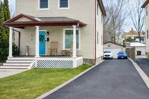 926 Tappan St, Woodstock, IL 60098 - Photo 2