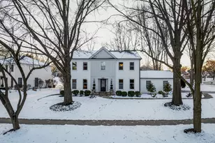 1205 Briergate Dr, Naperville, IL 60563 - Photo 2