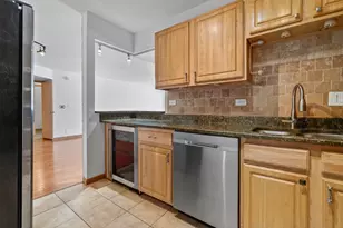 3000 Bayside Dr, Palatine, IL 60074 - Photo 2