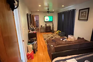 8800 S Merrill Ave, Chicago, IL 60617 - Photo 16